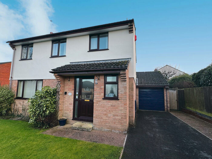 3 Bedroom Detached House For Sale In Hofheim Drive, Tiverton, EX16