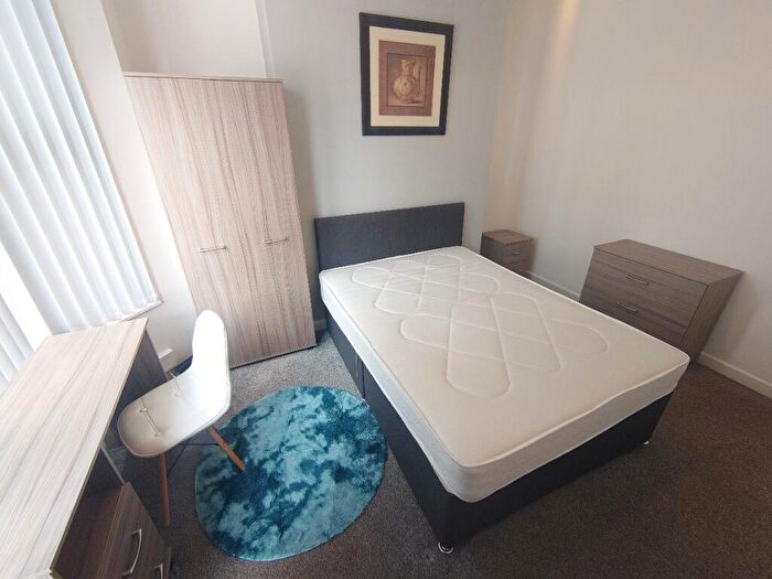 4 Bedroom Terraced House To Rent In Empress Road, Kensington Fields, L7