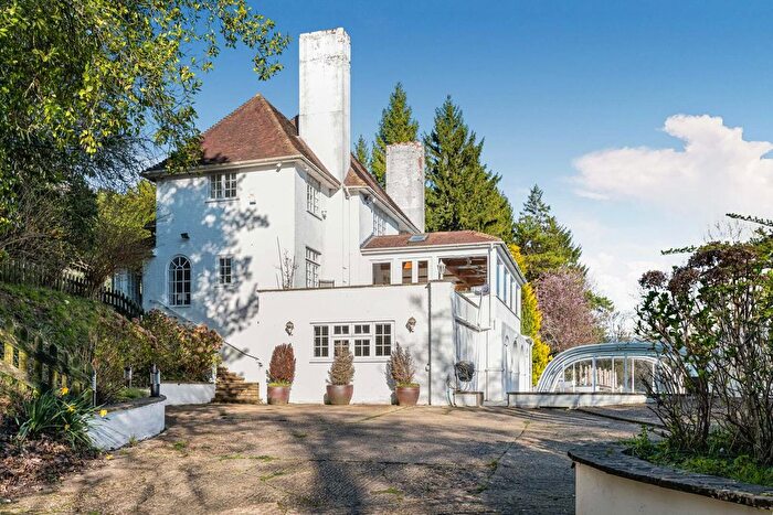 4 Bedroom Detached House For Sale In The Avenue, Westerham, TN16