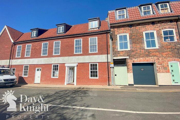 2 Bedroom Terraced House To Rent In Stonecutters Way, Great Yarmouth, NR30