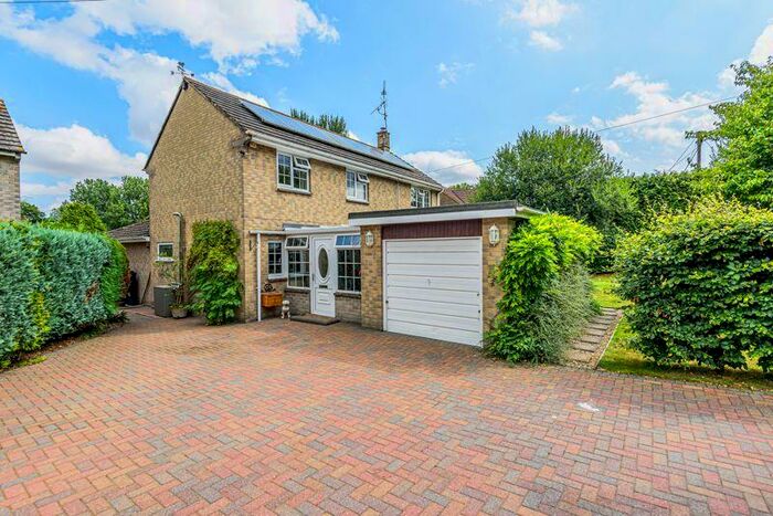 3 Bedroom Detached House For Sale In Hartfoot Close, Melcombe Bingham, DT2
