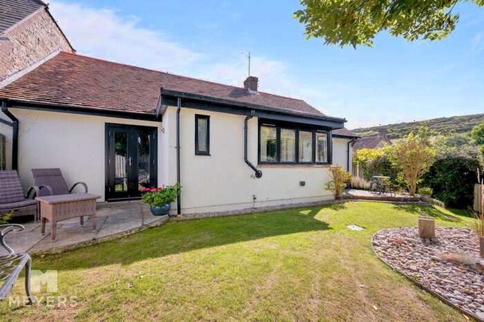 2 Bedroom Bungalow For Sale In Farm Lane, West Lulworth, BH20