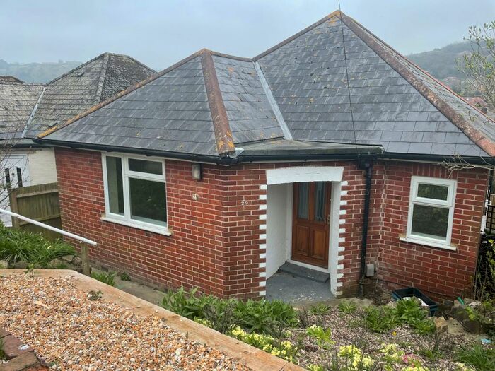 3 Bedroom Detached Bungalow To Rent In Queens Avenue, Dover, CT17
