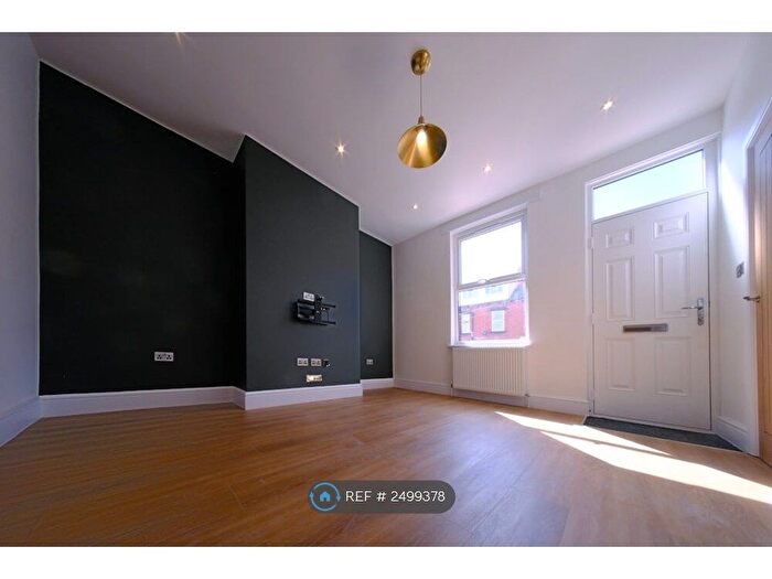 3 Bedroom Terraced House To Rent In Sowood Street, Leeds, LS4