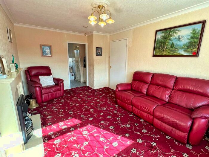 2 Bedroom Bungalow For Sale In Arundel Close, Carrbrook, Stalybridge