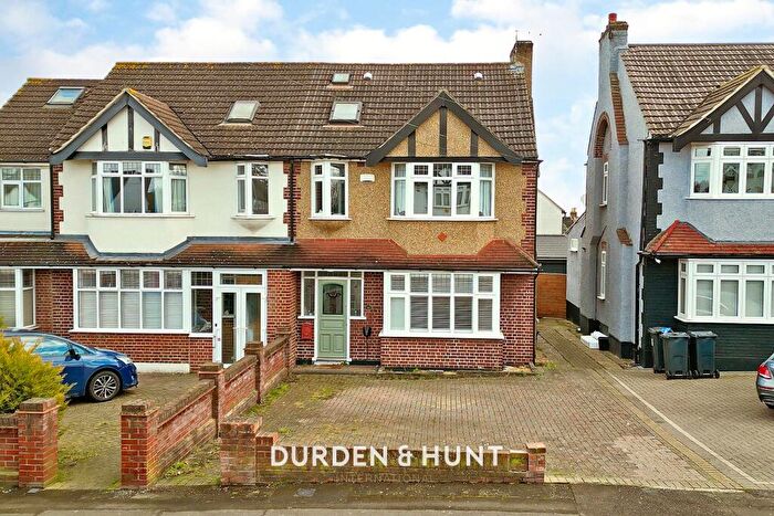 4 Bedroom Semi-Detached House For Sale In Hillside Avenue, Woodford Green, IG8
