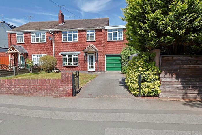 4 Bedroom Semi-Detached House For Sale In Kenpas Highway, Stivichall, Coventry - Extended And Offered With No Chain, CV3