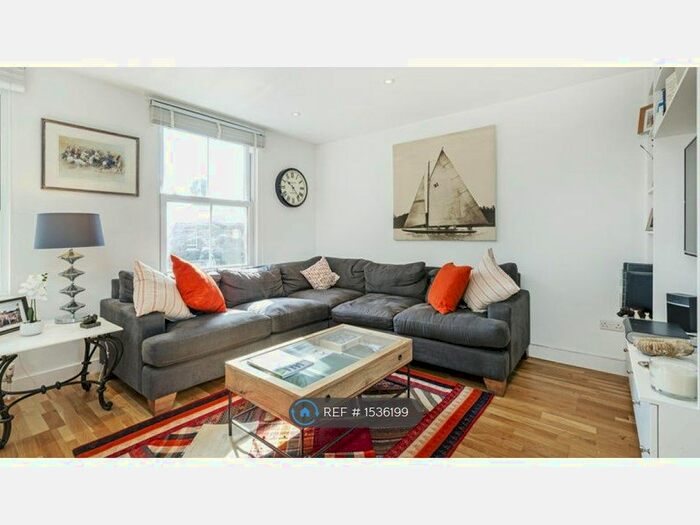 2 Bedroom Flat To Rent In Queenstown Road, London, SW8
