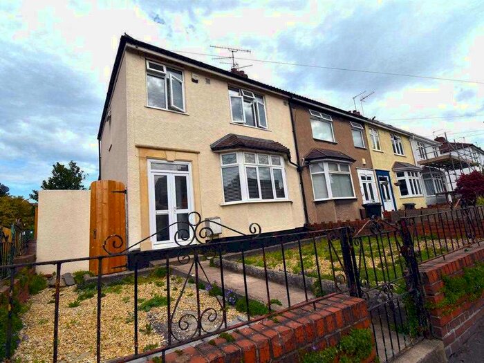 3 Bedroom Semi-Detached House To Rent In Hudds Vale Road, St George, Bristol, BS5