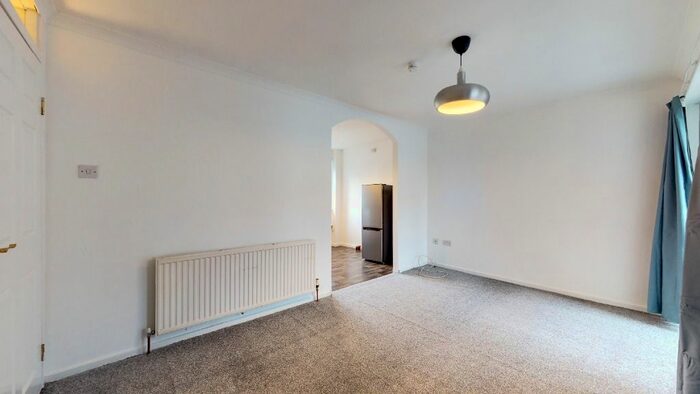 2 Bedroom Flat To Rent In Lennox Avenue, Milngavie, East Dunbartonshire, G62