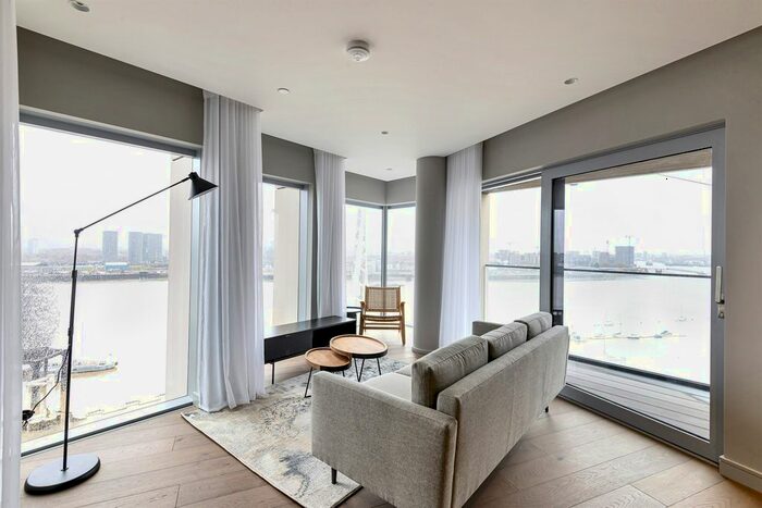 3 Bedroom Flat To Rent In No., Upper Riverside, Cutter Lane, Greenwich Peninsula, SE10