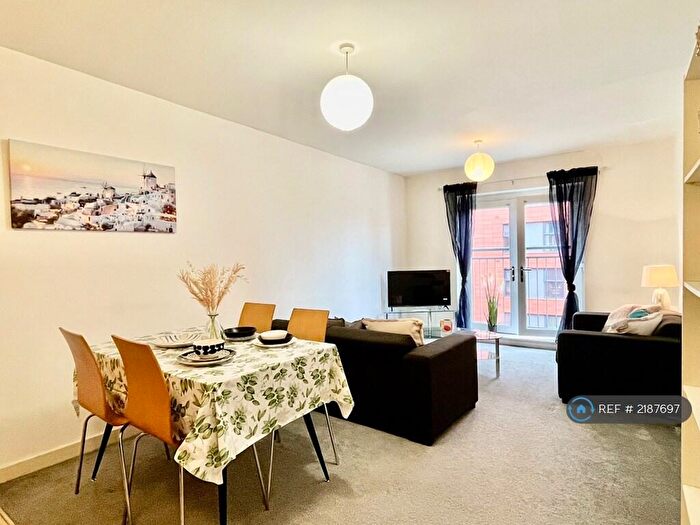 2 Bedroom Flat To Rent In Blackfriars Road, Salford, M3