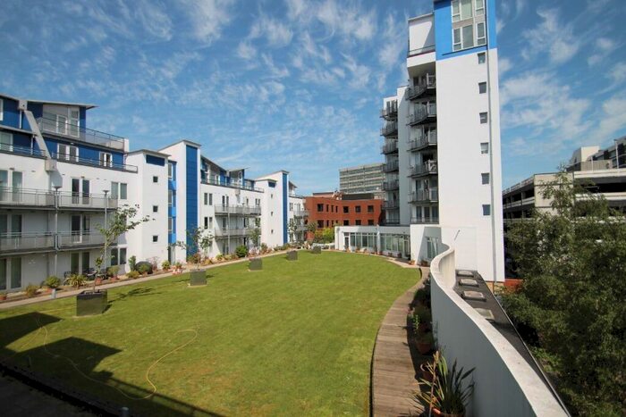 2 Bedroom Flat For Sale In Gordon Gardens, Plaza, Swindon, SN1