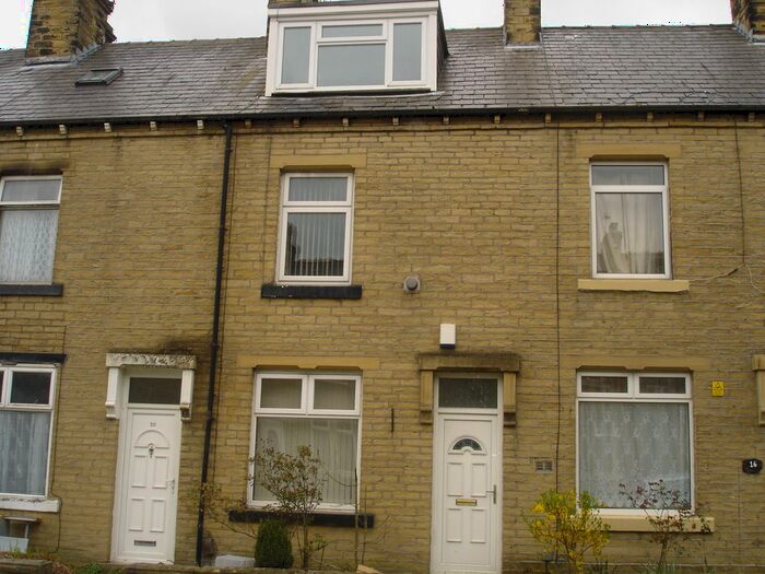 3 Bedroom Terraced House To Rent In Lingwood Terrace, Bradford, West Yorkshire, BD8