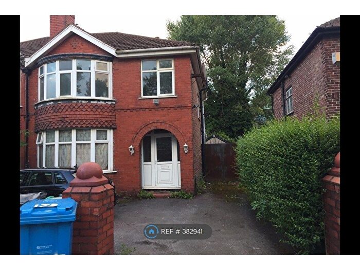 3 Bedroom Semi Detached House To Rent In Birchfields Road, Manchester, M14