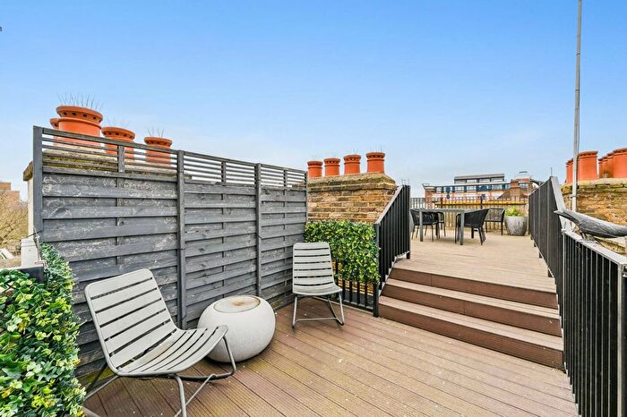 2 Bedroom Flat To Rent In Cuthbert Street, Lisson Grove, London, W2