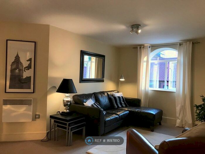 2 Bedroom Flat To Rent In Copperfield House, Barton Upon Humber, DN18