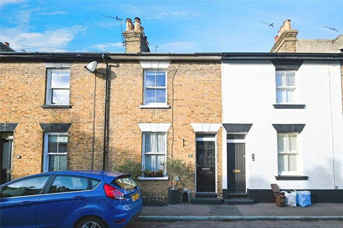 2 Bedroom Terraced House For Sale In Langdon Road, Rochester, Kent, ME1