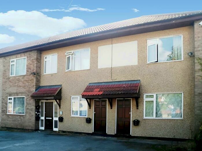 Studio To Rent In High Street, Irthlingborough, Northants, NN9