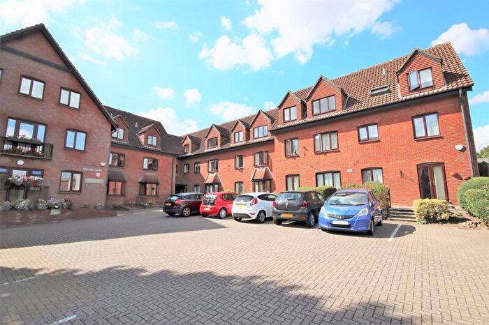 1 Bedroom Retirement Property For Sale In Sawyers Court, Shenfield, CM15