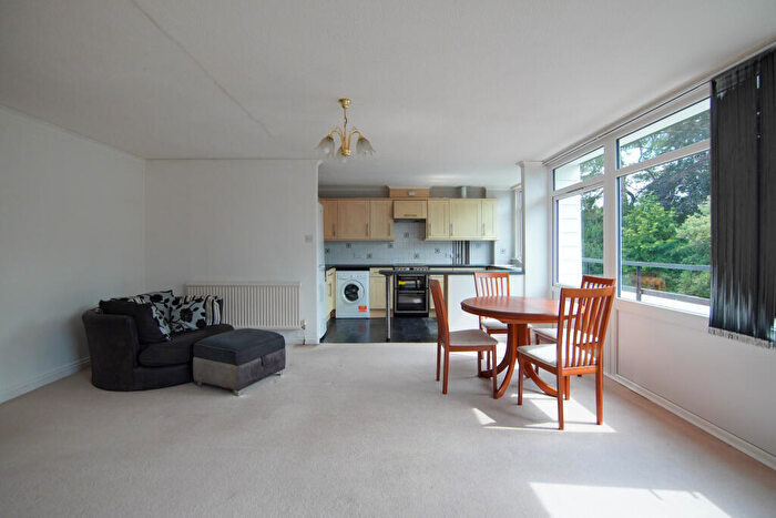 2 Bedroom Flat To Rent In Hazelwood Court, Hazelwood Road, BS9