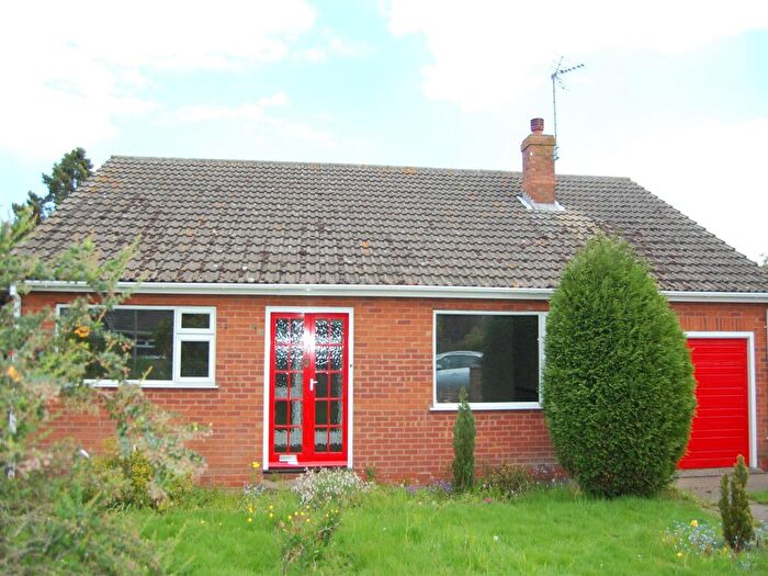 3 Bedroom Bungalow To Rent In Deane Close, Collingham, NG23