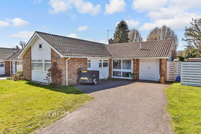 3 Bedroom Detached Bungalow For Sale In Sallows Shaw, Sole Street, Kent, DA13
