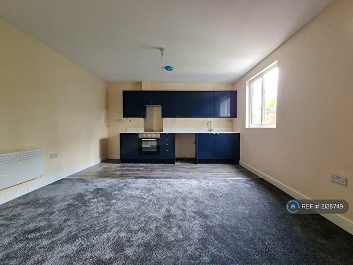 2 Bedroom Flat To Rent In Kingsbury Road, Erdington, Birmingham, B24