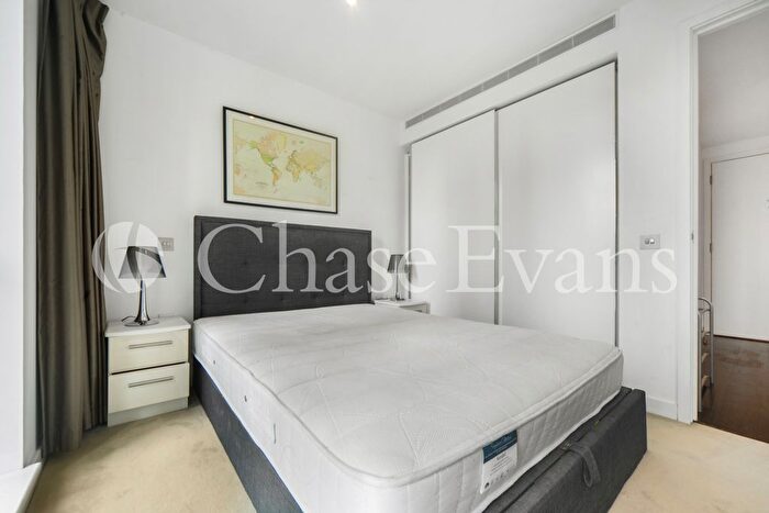 1 Bedroom Flat For Sale In Pan Peninsula Square, Canary Wharf, London, E14