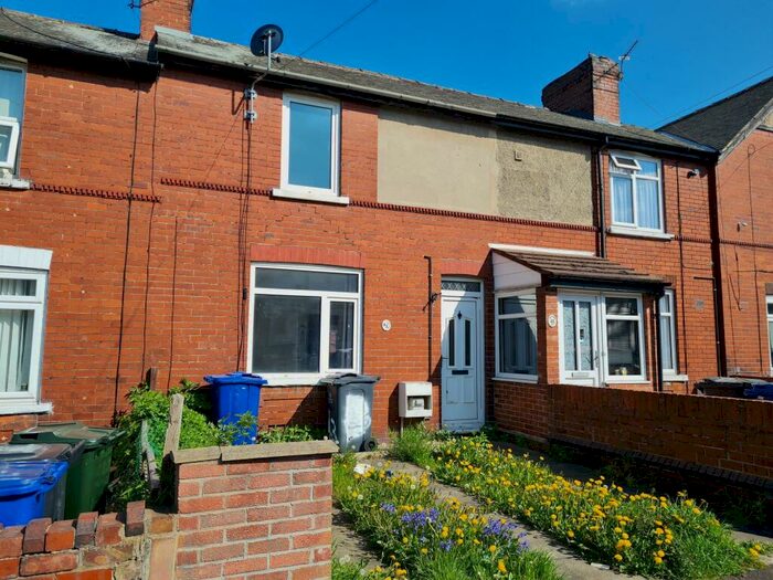 2 Bedroom House To Rent In Church Road, Edlington, Doncaster, DN12