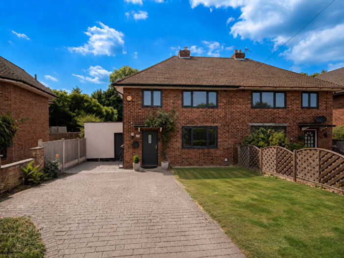 3 Bedroom Semi Detached House For Sale In Springfields, Coleshill, B46