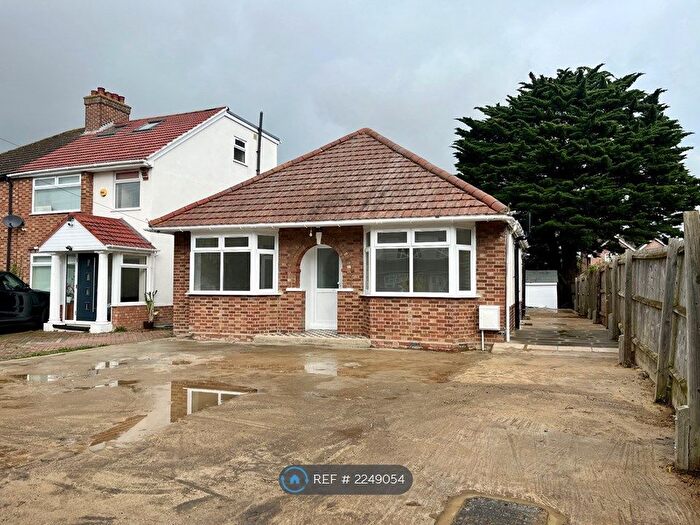 4 Bedroom Bungalow To Rent In Pepys Way, Girton, Cambridge, CB3