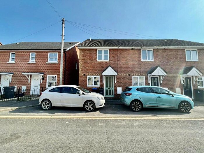 2 Bedroom Property To Rent In Salisbury, Wiltshire, SP2
