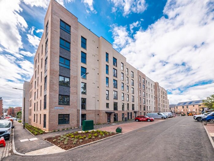 2 Bedroom Flat To Rent In Kilpatrick Grove, Edinburgh, EH6