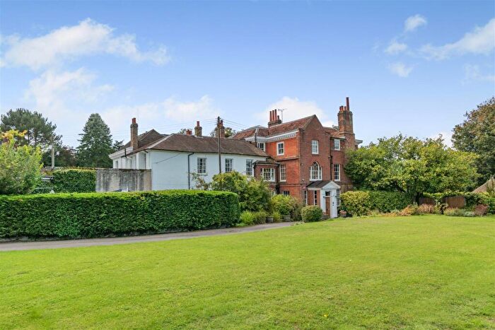 2 Bedroom Apartment For Sale In Cripple Street, Maidstone, ME15