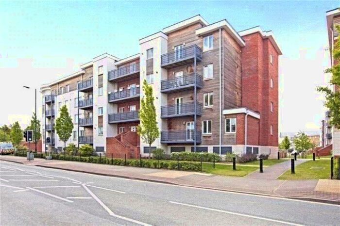 2 Bedroom Apartment To Rent In Kingsquarter, Maidenhead, Berkshire, SL6