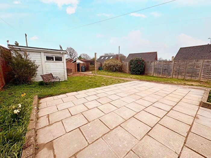 2 Bedroom Bungalow To Rent In Milton Road, Cowplain, PO8