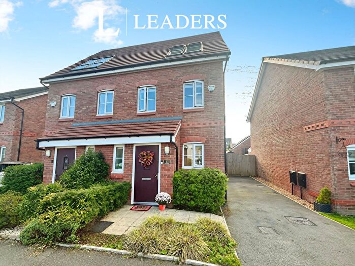 3 Bedroom Semi-Detached House For Sale In Grassendale, St. Helens, Merseyside, WA9