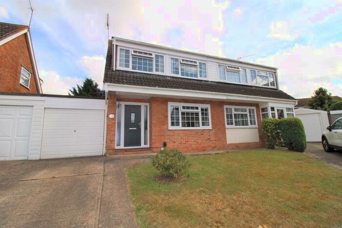 3 Bedroom Semi-Detached House To Rent In Waylands, Swanley, BR8
