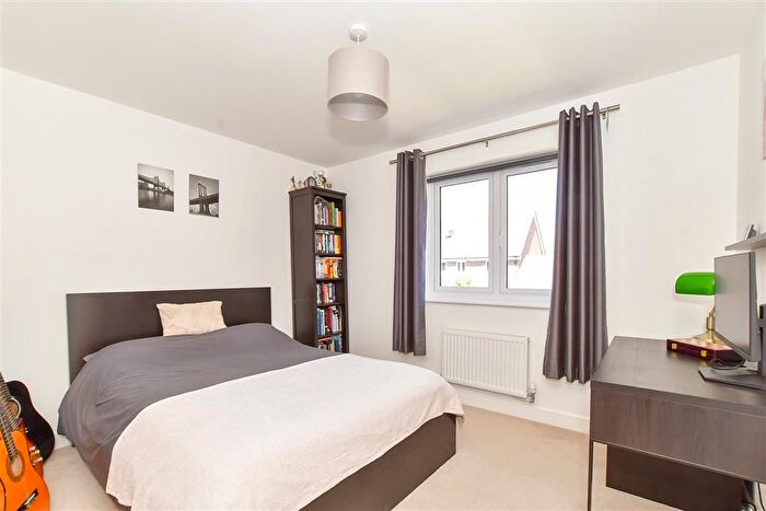4 Bedroom Detached House For Sale In Squires Grove, Eastergate, Chichester, West Sussex, PO20
