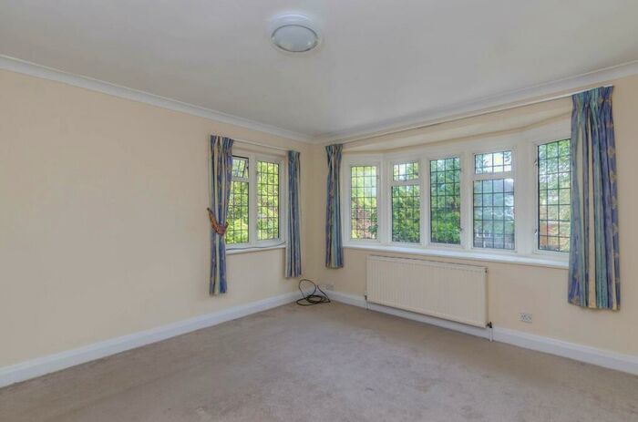 4 Bedroom Detached House To Rent In Bourne End Road, Northwood, HA6
