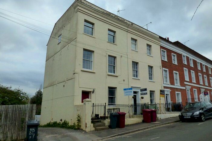 1 Bedroom Apartment To Rent In Coley Hill, Reading, RG1