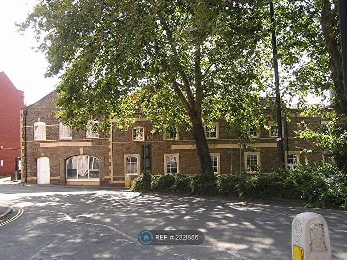 1 Bedroom Flat To Rent In Lawford Street, Bristol, BS2