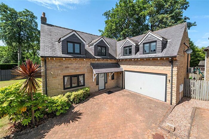 4 Bedroom Detached House For Sale In Willow Cottage, Stone Croft Court, Oulton, Leeds, LS26