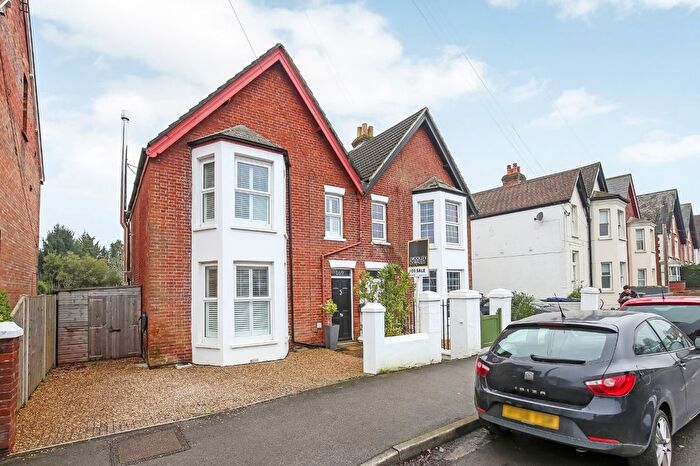 4 Bedroom Semi Detached House For Sale In Wilton Road, Salisbury, Wiltshire, SP2