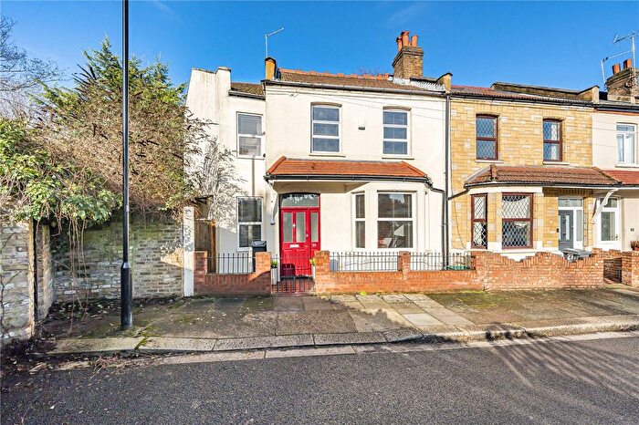 4 Bedroom End Terrace House For Sale In Aylett Road, Isleworth, TW7