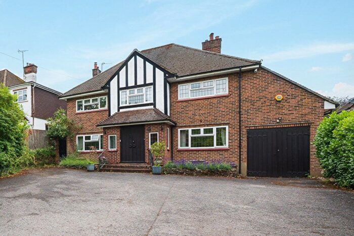 4 Bedroom Detached House To Rent In Oakhill Road, Sevenoaks, Kent, TN13