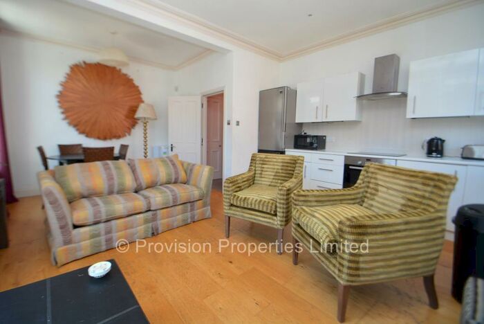 4 Bedroom End Of Terrace House To Rent In Regent Park Avenue, Hyde Leeds, LS6