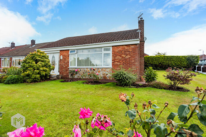 2 Bedroom Bungalow For Sale In Patterdale Road, Harwood, Bolton, BL2