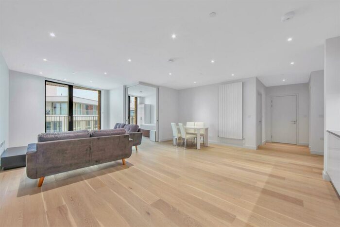 2 Bedroom Apartment To Rent In Mercier Court, Royal Wharf, Royal Victoria Docks, E16